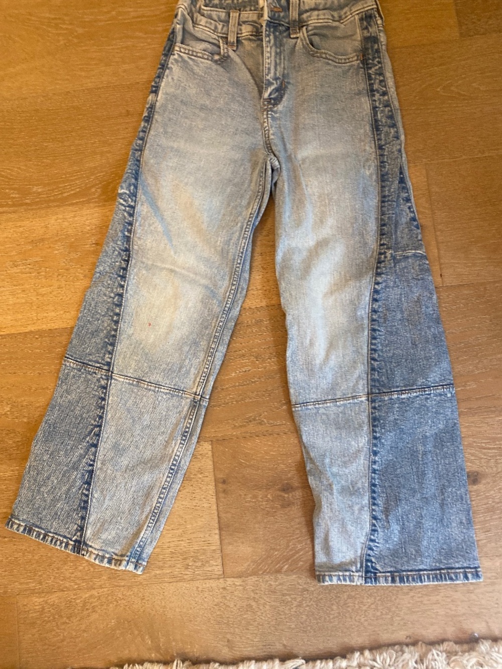 Abercrombie high rise wide leg short jean